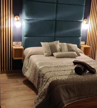Duerme A Gusto - Tu Habitacion Acogedora En Torredonjimeno 외부 사진