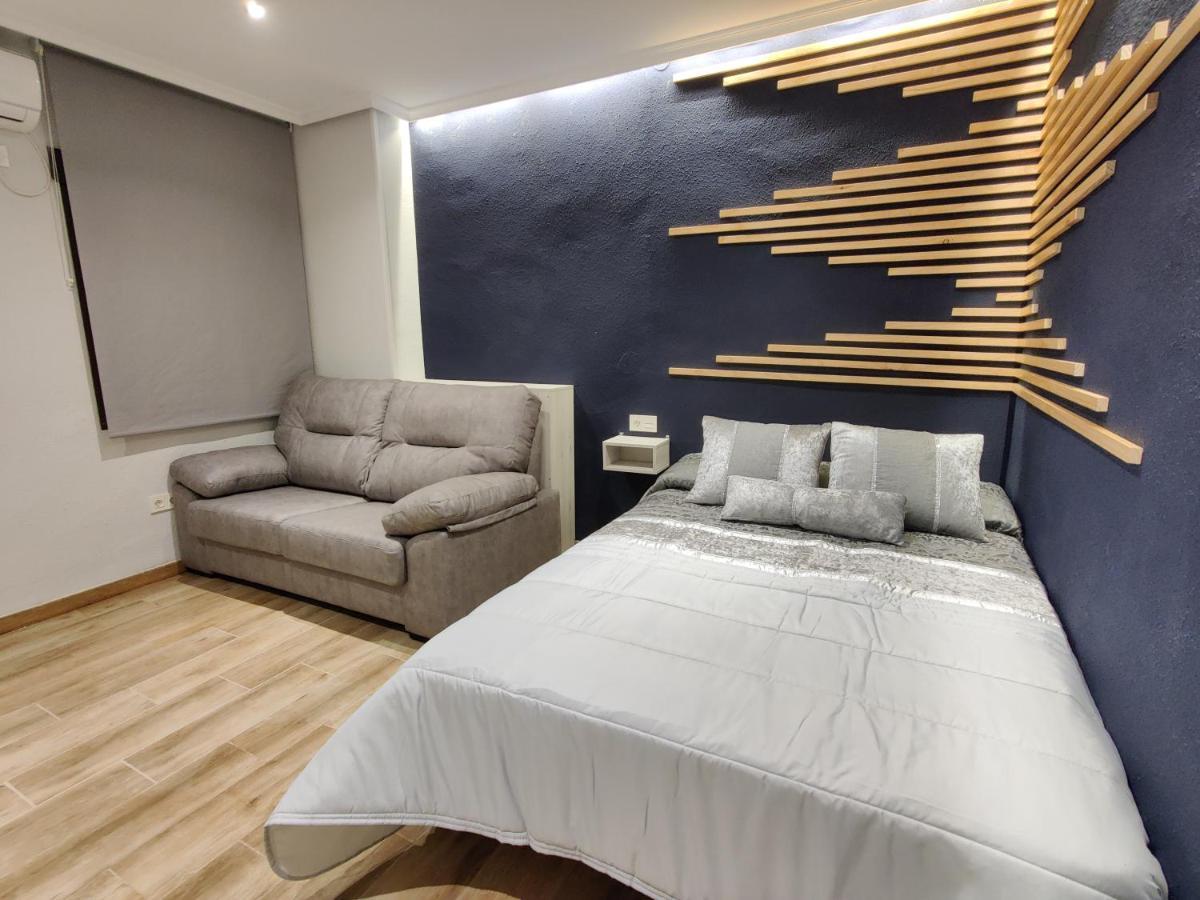 Duerme A Gusto - Tu Habitacion Acogedora En Torredonjimeno 외부 사진