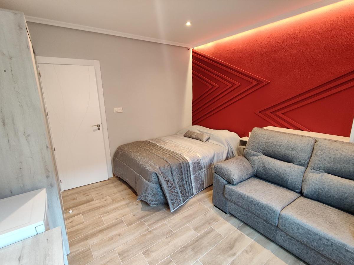 Duerme A Gusto - Tu Habitacion Acogedora En Torredonjimeno 외부 사진