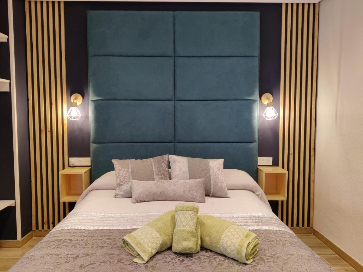 Duerme A Gusto - Tu Habitacion Acogedora En Torredonjimeno 외부 사진